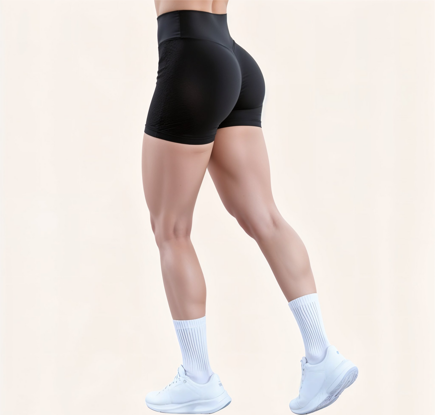 Chicletics ELITE 4-piece set featuring stylish clothing items displayed on a mannequin against a neutral background.
