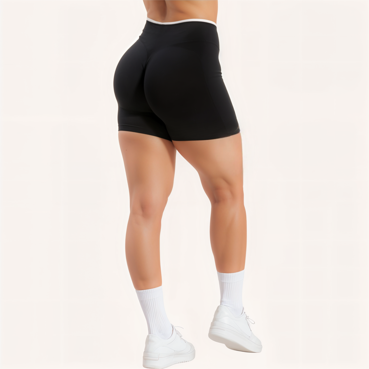 Chicletics EDGE shorts in black with elastic waistband and side pockets, designed for active wear and comfort.
