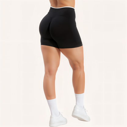 Chicletics EDGE shorts in black with elastic waistband and side pockets, designed for active wear and comfort.